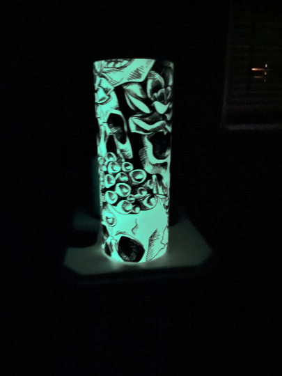 SKULL glow tumbler