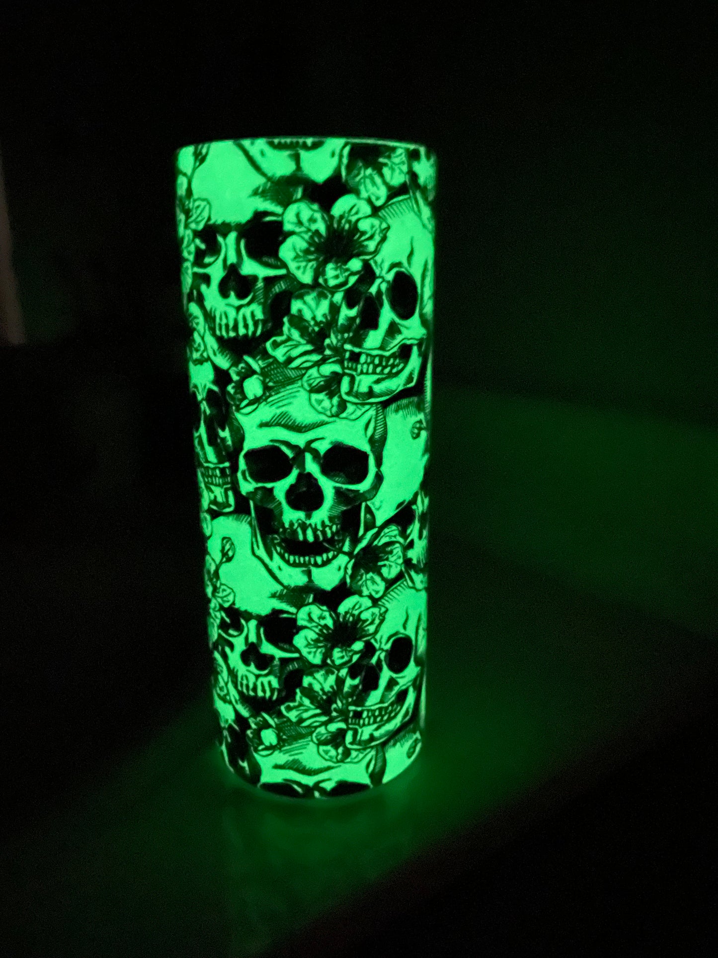 Skull 2 glow tumbler